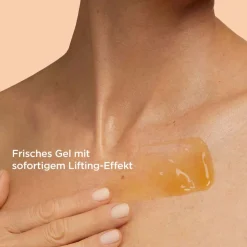 CLARINS