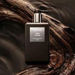 TOM FORD
